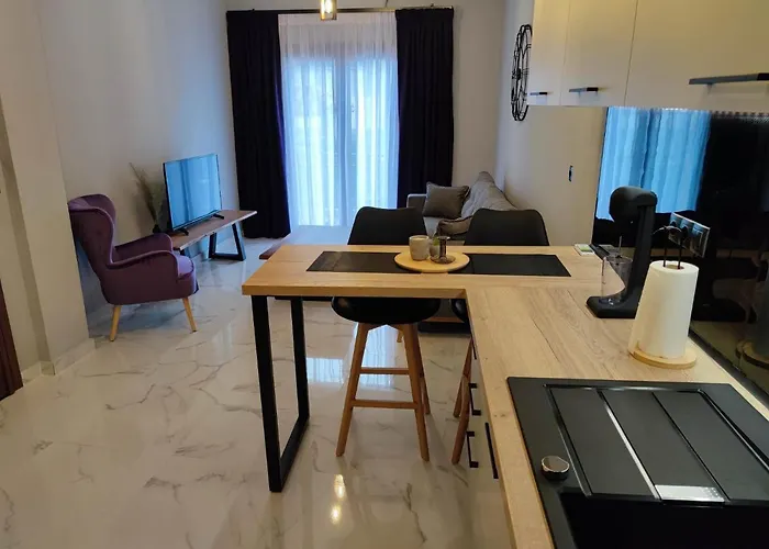 Mary\'S Apartment